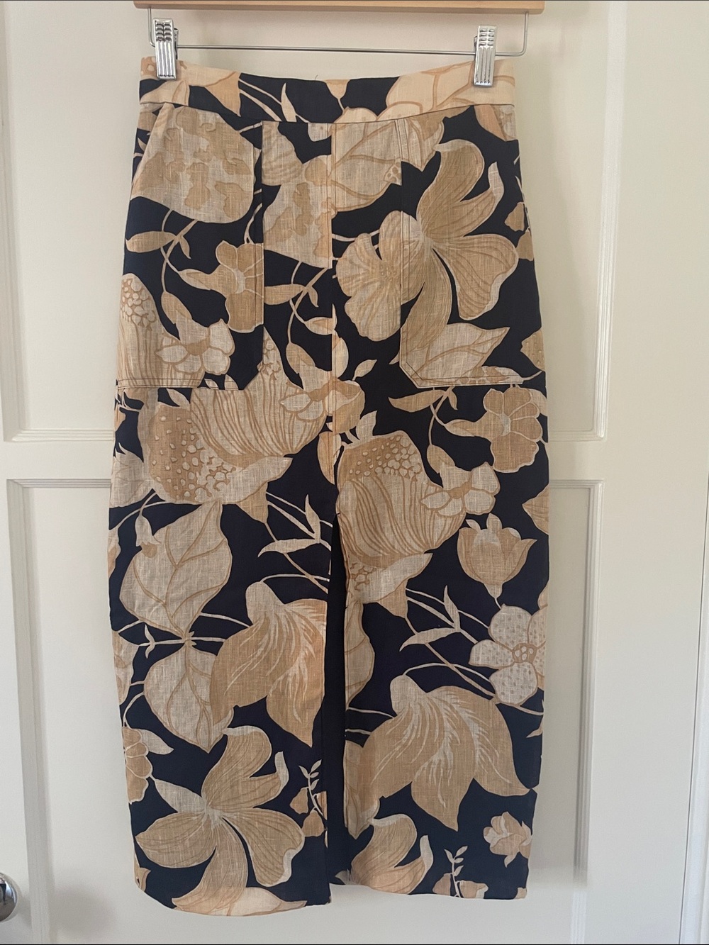 Reiss Jackson Floral Print Midi Pencil Skirt in Navy and Tan - Picture 4 of 14